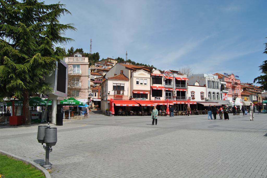 La Piazza Apartment Ohrid Bagian luar foto